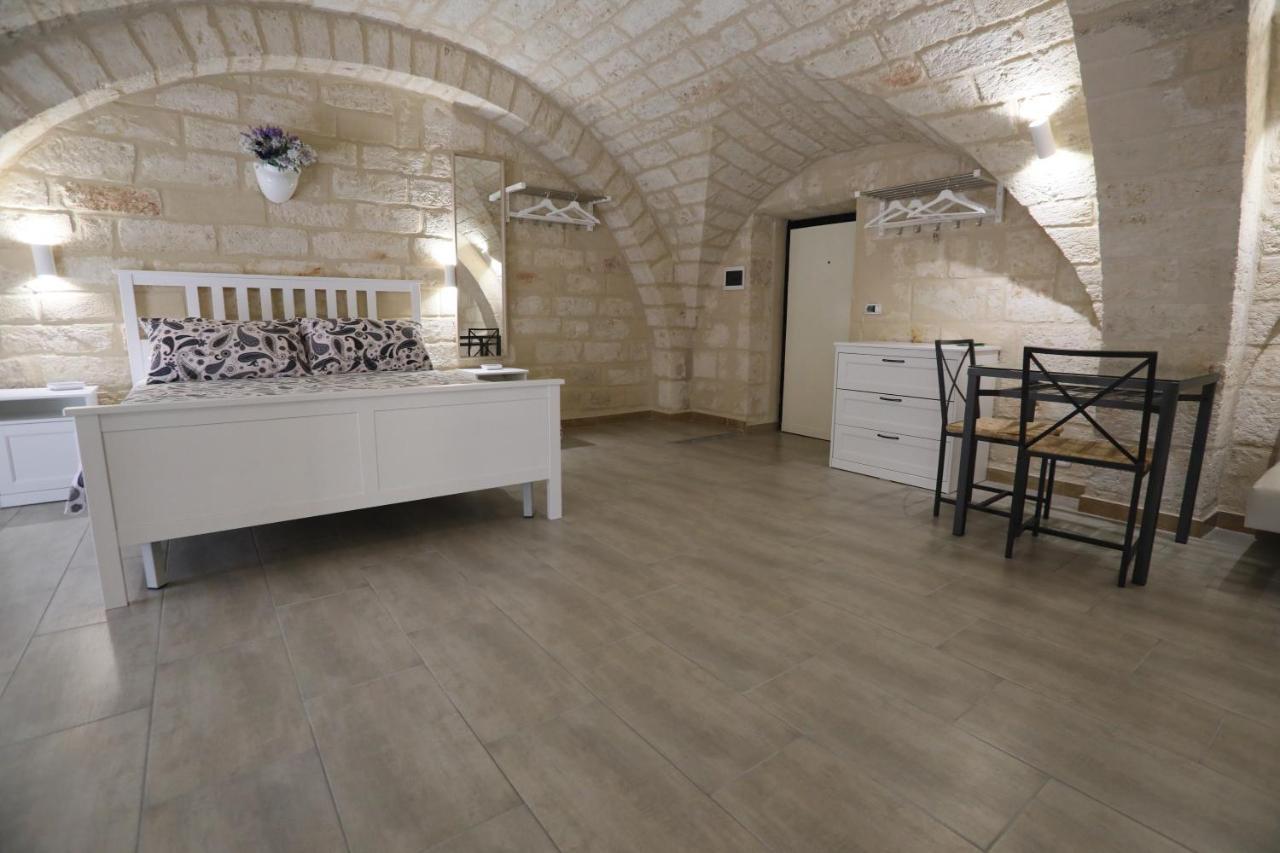 Due Passi Dal Borgo Antico 3 Lägenhet Bari Exteriör bild