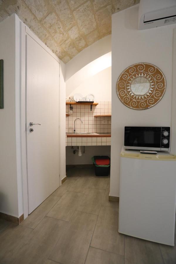Due Passi Dal Borgo Antico 3 Lägenhet Bari Exteriör bild