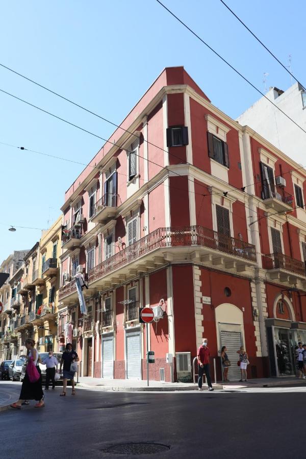 Due Passi Dal Borgo Antico 3 Lägenhet Bari Exteriör bild
